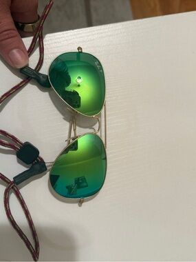 Ray-Ban Aviator Gold Frame with Green Mirrored Lenses